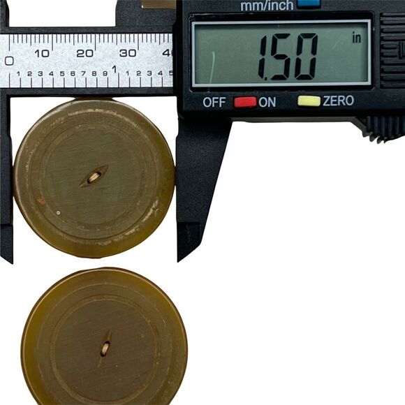 7 Vintage Coat Buttons Bakelite Celluloid Early Plastic Sewing Notions Fashion - Picture 6 of 8